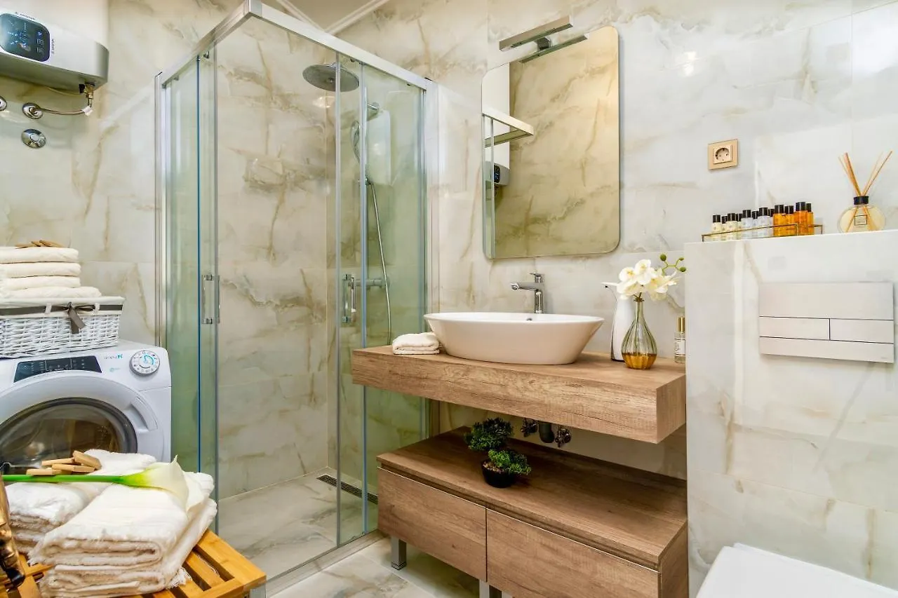 Sea Sparkle 2 Luxury Apartment Σπλιτ