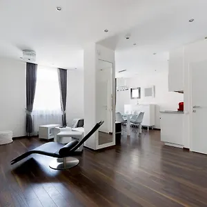 Square 2 Bedrooms - Michaelides Residences Apartment Budapest